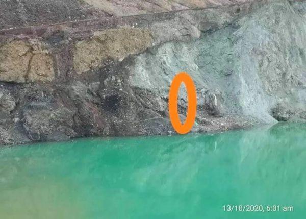 翡翠原石重量多少最大翡翠原石有多重-第2张图片-翡翠网 翡翠原石重量多少最大翡翠原石有多重-第2张图片-翡翠网