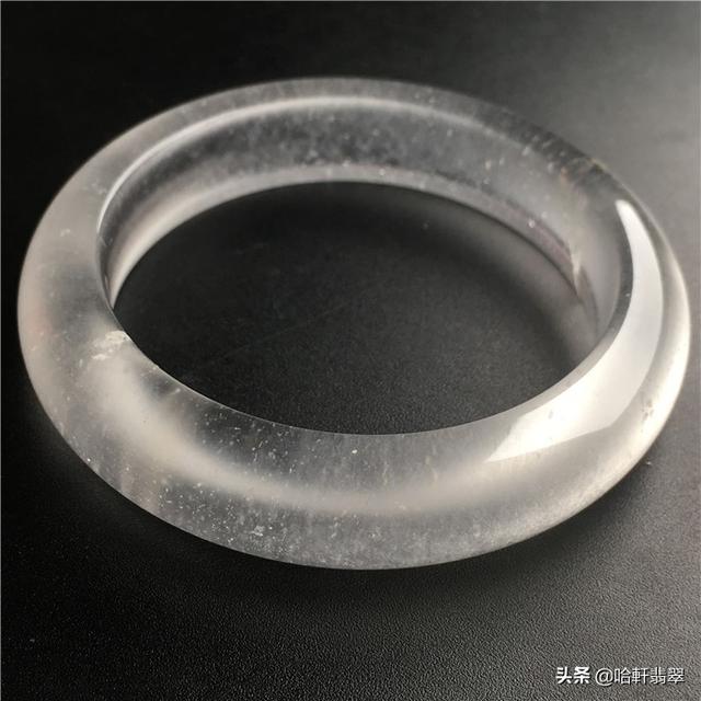 水膜和翡翠有什么区别翡翠水沫手镯-第10张图片-翡翠网 水膜和翡翠有什么区别翡翠水沫手镯-第10张图片-翡翠网