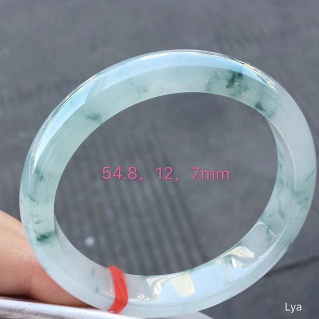 翡翠手镯价格2000元,辽宁500元翡翠手镯价格图片-第2张图片-翡翠网 翡翠手镯价格2000元,辽宁500元翡翠手镯价格图片-第2张图片-翡翠网