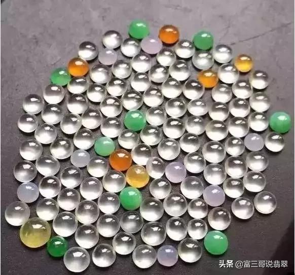 四川翡翠原石满绿,翡翠原石满绿观音-第6张图片-翡翠网 四川翡翠原石满绿,翡翠原石满绿观音-第6张图片-翡翠网