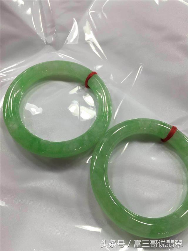 78万左右翡翠手镯一万多的翡翠手镯-第1张图片-翡翠网 78万左右翡翠手镯一万多的翡翠手镯-第1张图片-翡翠网