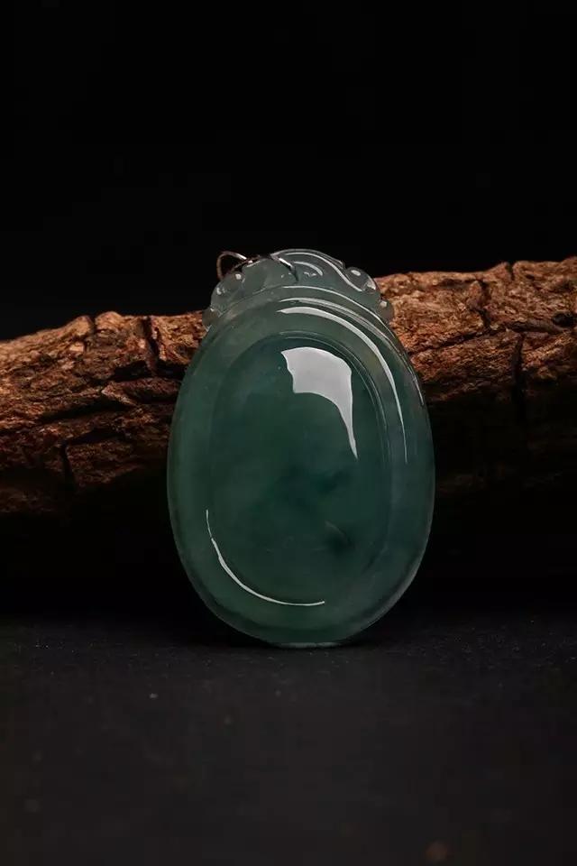 晴底的翡翠原石是什么档次,辽宁翡翠原石晴底-第2张图片-翡翠网 晴底的翡翠原石是什么档次,辽宁翡翠原石晴底-第2张图片-翡翠网