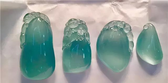 晴底的翡翠原石是什么档次,辽宁翡翠原石晴底-第7张图片-翡翠网 晴底的翡翠原石是什么档次,辽宁翡翠原石晴底-第7张图片-翡翠网