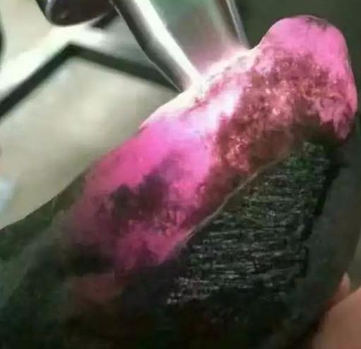 香港买的紫罗兰翡翠原石紫罗兰翡翠一般多少钱-第2张图片-翡翠网 香港买的紫罗兰翡翠原石紫罗兰翡翠一般多少钱-第2张图片-翡翠网