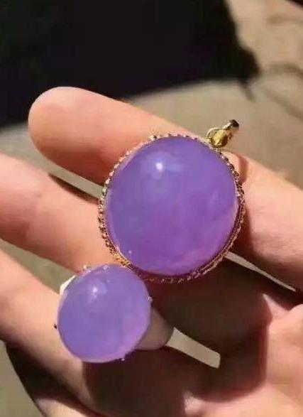 香港买的紫罗兰翡翠原石紫罗兰翡翠一般多少钱-第7张图片-翡翠网 香港买的紫罗兰翡翠原石紫罗兰翡翠一般多少钱-第7张图片-翡翠网