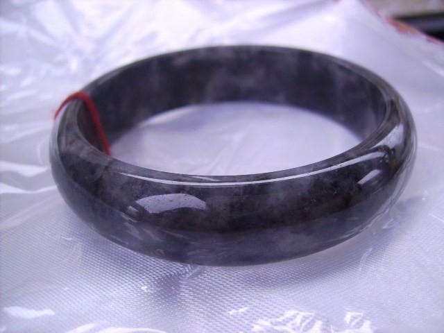 翡翠乌鸡种原石图片,玉石乌鸡种翡翠的原石-第2张图片-翡翠网 翡翠乌鸡种原石图片,玉石乌鸡种翡翠的原石-第2张图片-翡翠网