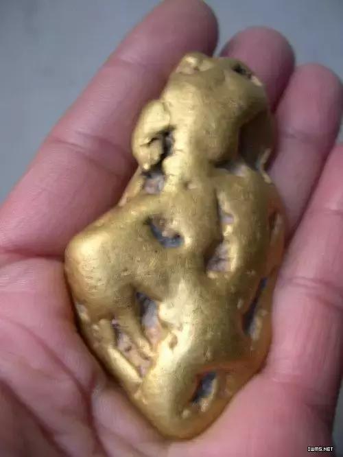 翡翠原来石知识大全好的翡翠原石-第22张图片-翡翠网 翡翠原来石知识大全好的翡翠原石-第22张图片-翡翠网