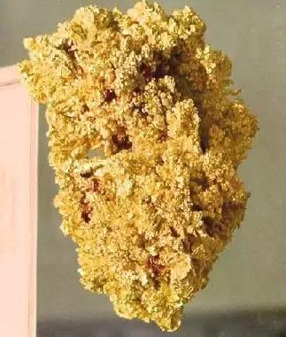 翡翠原来石知识大全好的翡翠原石-第23张图片-翡翠网 翡翠原来石知识大全好的翡翠原石-第23张图片-翡翠网