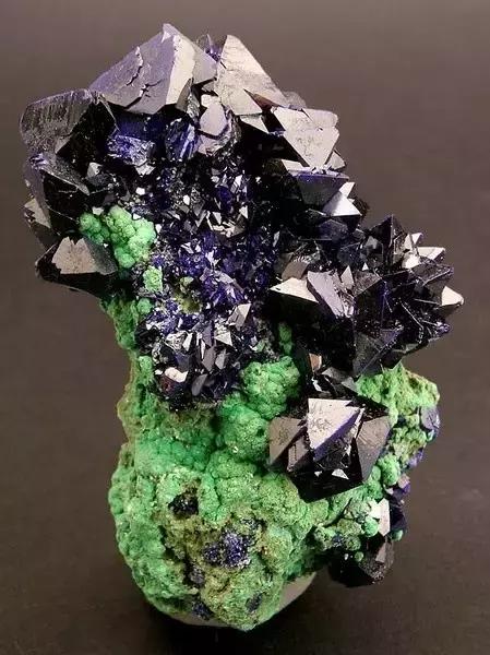 翡翠原来石知识大全好的翡翠原石-第34张图片-翡翠网 翡翠原来石知识大全好的翡翠原石-第34张图片-翡翠网