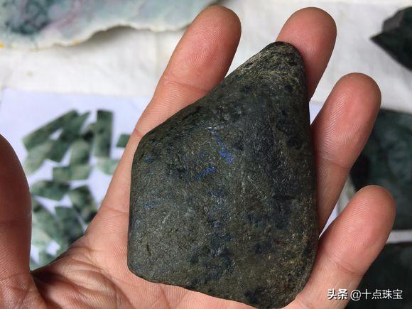 翡翠原石死藓图片翡翠的癣图片大全-第4张图片-翡翠网 翡翠原石死藓图片翡翠的癣图片大全-第4张图片-翡翠网