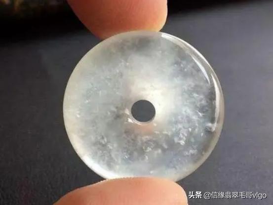 黄底冰种翡翠冰黄翡翠知识-第1张图片-翡翠网 黄底冰种翡翠冰黄翡翠知识-第1张图片-翡翠网