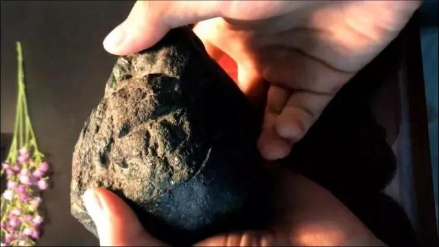 翡翠原石枯翡翠木那原石枯癣-第2张图片-翡翠网 翡翠原石枯翡翠木那原石枯癣-第2张图片-翡翠网