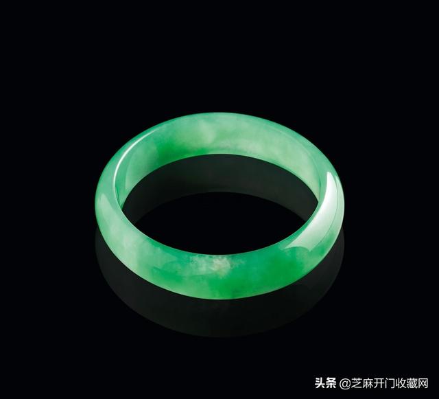 缅甸翡翠手镯最好的是哪个,翡翠手镯价格-第5张图片-翡翠网 缅甸翡翠手镯最好的是哪个,翡翠手镯价格-第5张图片-翡翠网