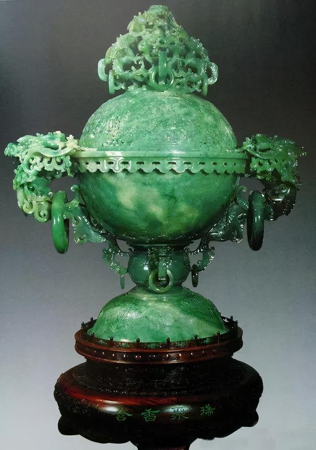 翡翠毛料原石翡翠国宝熊猫原石-第2张图片-翡翠网 翡翠毛料原石翡翠国宝熊猫原石-第2张图片-翡翠网