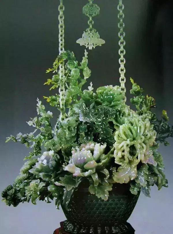 翡翠毛料原石翡翠国宝熊猫原石-第3张图片-翡翠网 翡翠毛料原石翡翠国宝熊猫原石-第3张图片-翡翠网