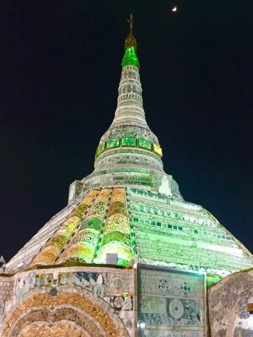 我的翡翠原石是带灵性的放水里鉴别死玉活玉-第4张图片-翡翠网 我的翡翠原石是带灵性的放水里鉴别死玉活玉-第4张图片-翡翠网