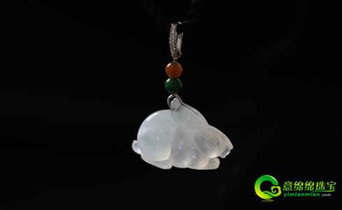 翡翠基本知识分类挂件的简单介绍-第2张图片-翡翠网 翡翠基本知识分类挂件的简单介绍-第2张图片-翡翠网