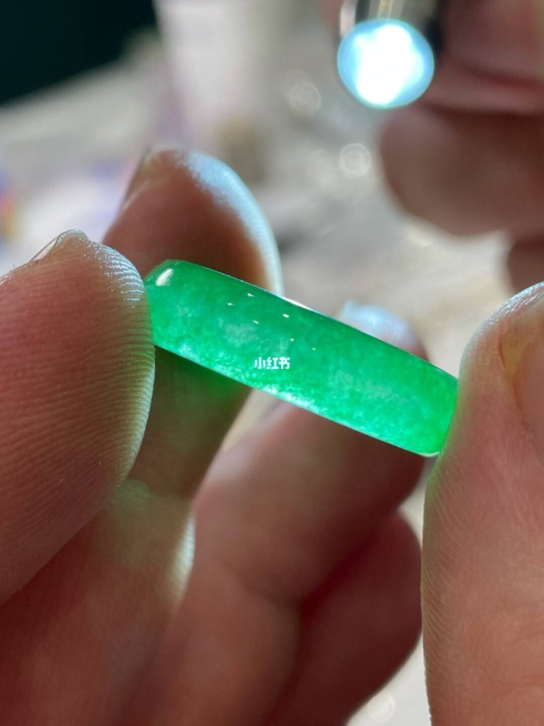 翡翠与女人的优美句子,翡翠知识文案短句-第2张图片-翡翠网 翡翠与女人的优美句子,翡翠知识文案短句-第2张图片-翡翠网