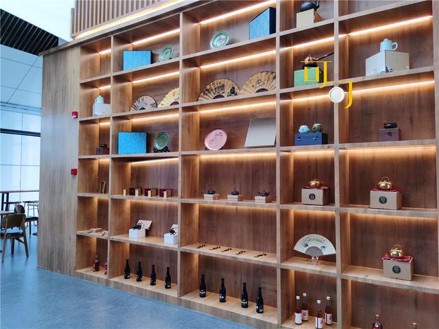 怎么选翡翠原石,绍兴水乡翡翠原石-第51张图片-翡翠网 怎么选翡翠原石,绍兴水乡翡翠原石-第51张图片-翡翠网