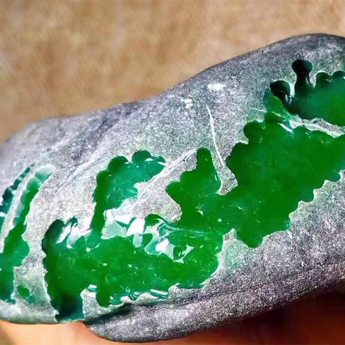 网店买翡翠原石买翡翠原石的陷阱-第1张图片-翡翠网 网店买翡翠原石买翡翠原石的陷阱-第1张图片-翡翠网