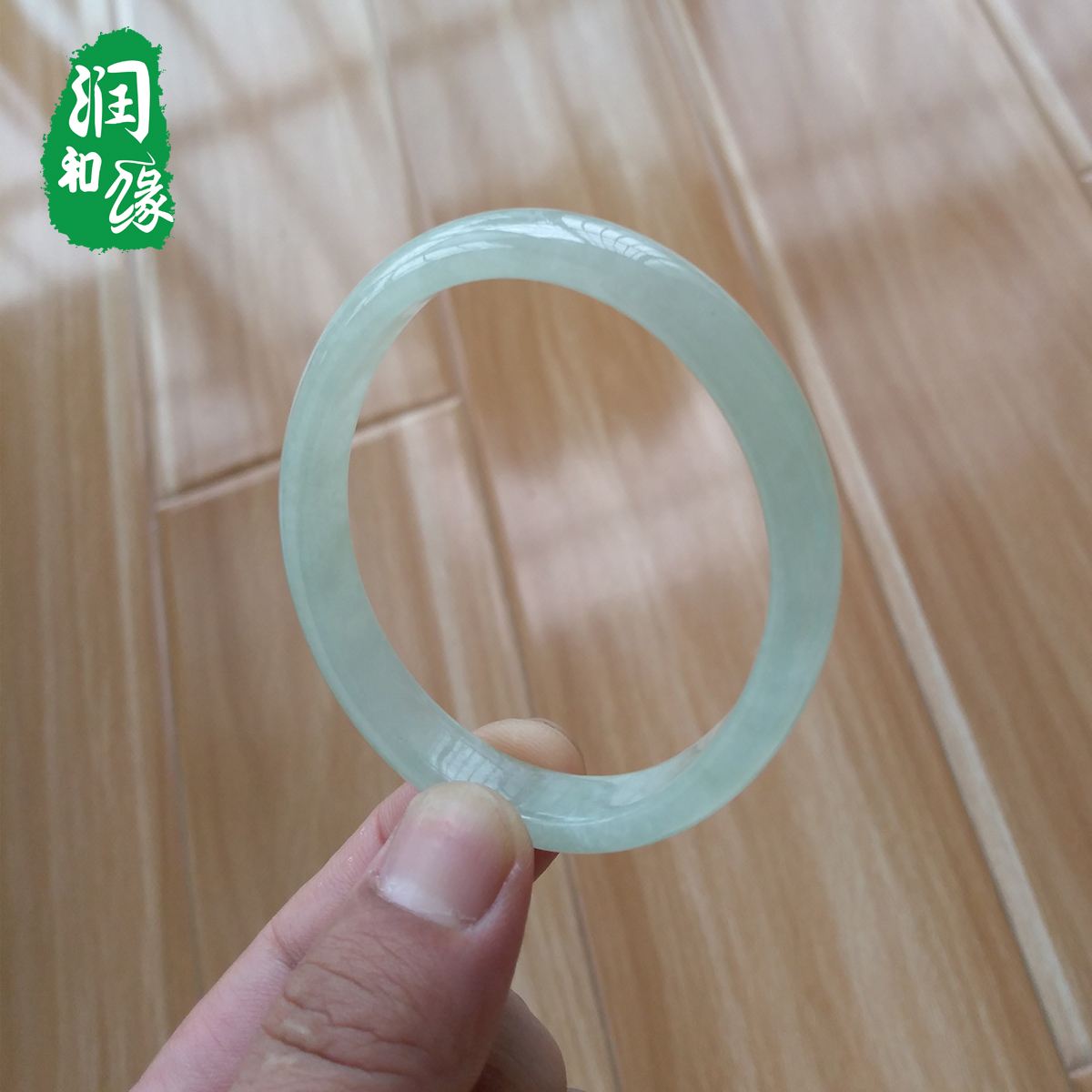 55糯种翡翠贵妃镯子价位,翡翠贵妃手镯价格-第1张图片-翡翠网 55糯种翡翠贵妃镯子价位,翡翠贵妃手镯价格-第1张图片-翡翠网