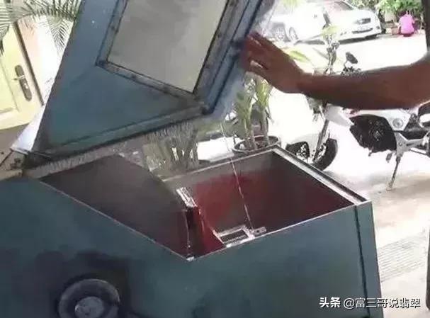 翡翠原石废料价格,现在翡翠原石的价格-第6张图片-翡翠网 翡翠原石废料价格,现在翡翠原石的价格-第6张图片-翡翠网