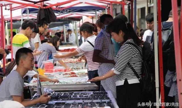 翡翠手镯摔断了还有价值吗翡翠手镯镶嵌修补图片-第7张图片-翡翠网 翡翠手镯摔断了还有价值吗翡翠手镯镶嵌修补图片-第7张图片-翡翠网