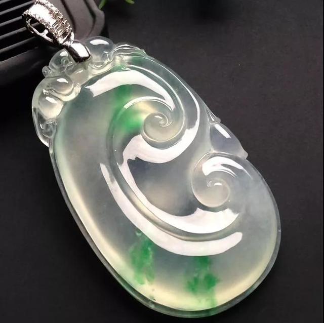 翡翠吊坠价格冰种翡翠项链价格-第1张图片-翡翠网 翡翠吊坠价格冰种翡翠项链价格-第1张图片-翡翠网