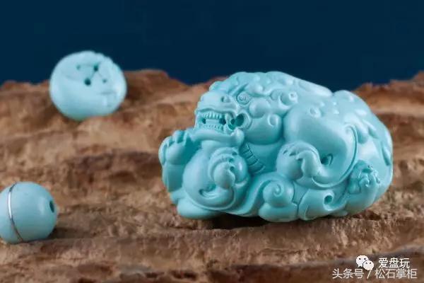 切翡翠原石的视频,冰化翡翠原石视频-第11张图片-翡翠网 切翡翠原石的视频,冰化翡翠原石视频-第11张图片-翡翠网