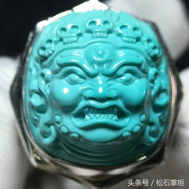 切翡翠原石的视频,冰化翡翠原石视频-第14张图片-翡翠网 切翡翠原石的视频,冰化翡翠原石视频-第14张图片-翡翠网