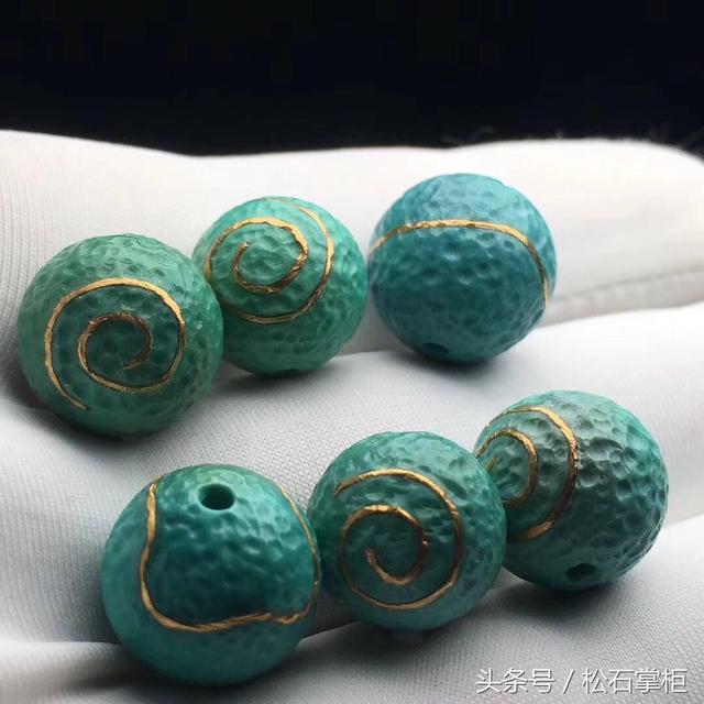 切翡翠原石的视频,冰化翡翠原石视频-第19张图片-翡翠网 切翡翠原石的视频,冰化翡翠原石视频-第19张图片-翡翠网