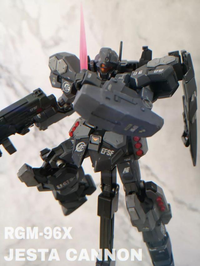 翡翠原石有铁球翡翠原石叫什么-第2张图片-翡翠网 翡翠原石有铁球翡翠原石叫什么-第2张图片-翡翠网