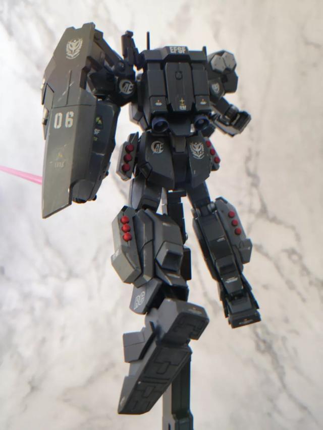 翡翠原石有铁球翡翠原石叫什么-第4张图片-翡翠网 翡翠原石有铁球翡翠原石叫什么-第4张图片-翡翠网