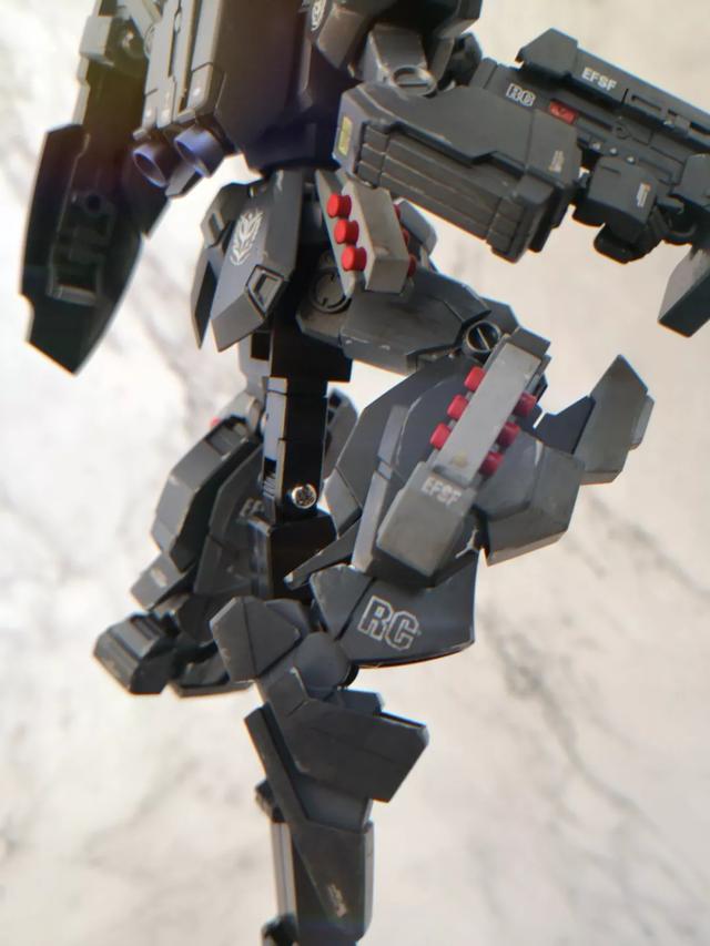 翡翠原石有铁球翡翠原石叫什么-第5张图片-翡翠网 翡翠原石有铁球翡翠原石叫什么-第5张图片-翡翠网