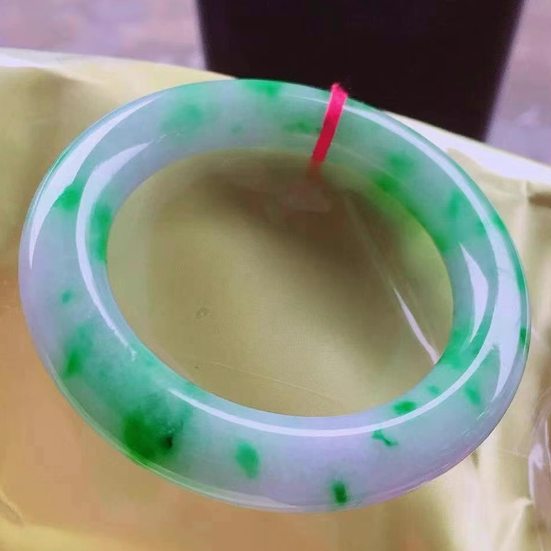 缅甸翡翠手镯价格图片翡翠缅甸a货手镯-第1张图片-翡翠网 缅甸翡翠手镯价格图片翡翠缅甸a货手镯-第1张图片-翡翠网