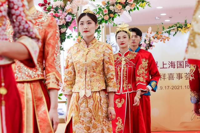 我在老凤祥买的黄金手镯,老凤祥的翡翠手镯能打几折-第9张图片-翡翠网 我在老凤祥买的黄金手镯,老凤祥的翡翠手镯能打几折-第9张图片-翡翠网