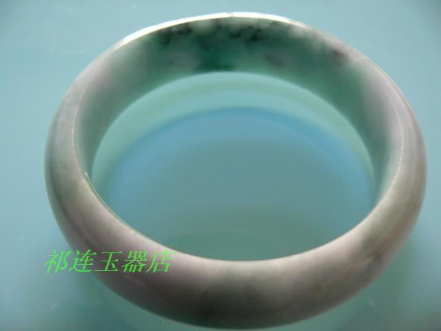 翡翠白底飘蓝手镯,飘蓝花的手镯好不好-第2张图片-翡翠网 翡翠白底飘蓝手镯,飘蓝花的手镯好不好-第2张图片-翡翠网