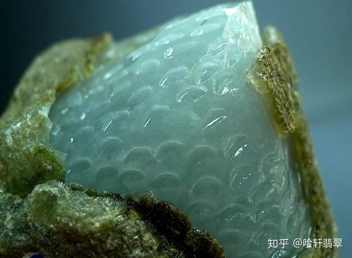 关于翡翠原石是怎么去皮的信息-第2张图片-翡翠网 关于翡翠原石是怎么去皮的信息-第2张图片-翡翠网