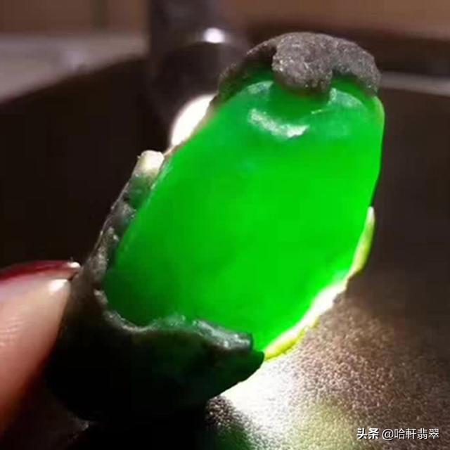 翡翠原石开窗翡翠原石开窗图片-第2张图片-翡翠网 翡翠原石开窗翡翠原石开窗图片-第2张图片-翡翠网