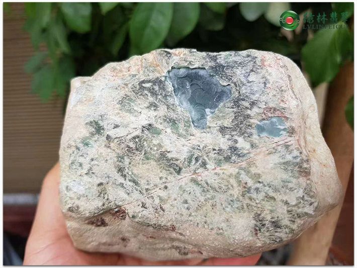 什么样的翡翠原石值得收藏,翡翠原石怎么样才有用-第1张图片-翡翠网 什么样的翡翠原石值得收藏,翡翠原石怎么样才有用-第1张图片-翡翠网