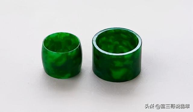 翡翠鉴定小知识如何鉴定翡翠的真假-第4张图片-翡翠网 翡翠鉴定小知识如何鉴定翡翠的真假-第4张图片-翡翠网