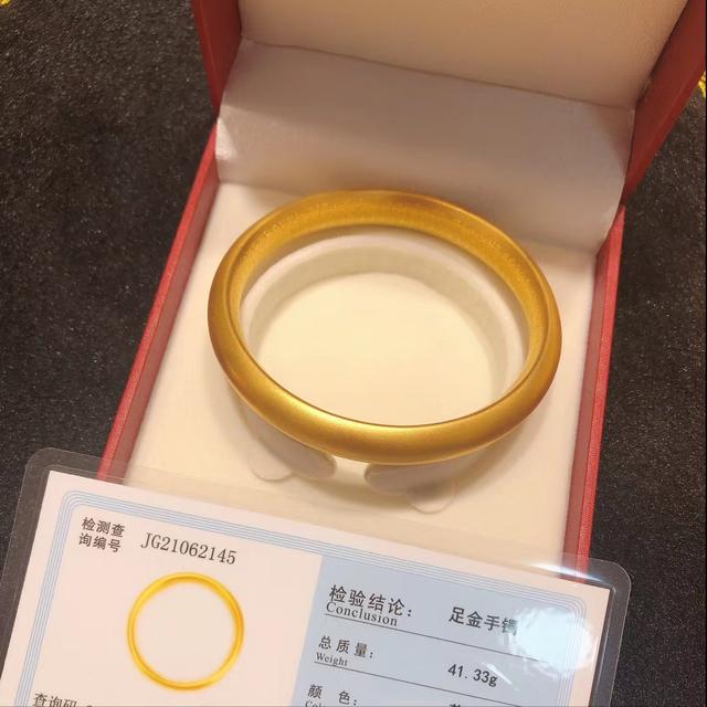 翡翠玉手镯重量多少,翡翠手镯a货是什么意思-第3张图片-翡翠网 翡翠玉手镯重量多少,翡翠手镯a货是什么意思-第3张图片-翡翠网