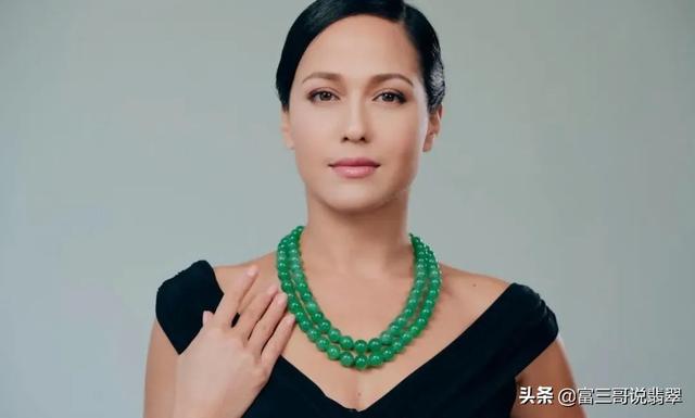 冰种翡翠玉珠价格批发翡翠珠子-第4张图片-翡翠网 冰种翡翠玉珠价格批发翡翠珠子-第4张图片-翡翠网