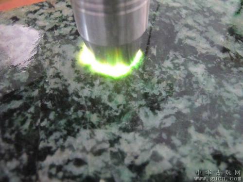 翡翠原石针藓翡翠原石藓的料子能做什么-第2张图片-翡翠网 翡翠原石针藓翡翠原石藓的料子能做什么-第2张图片-翡翠网