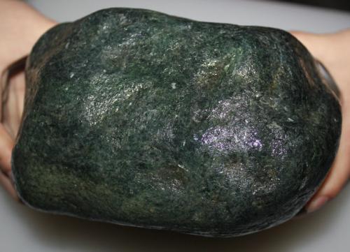 翡翠原石针藓翡翠原石藓的料子能做什么-第3张图片-翡翠网 翡翠原石针藓翡翠原石藓的料子能做什么-第3张图片-翡翠网