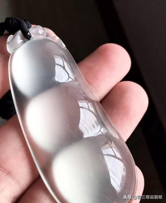 墨绿翡翠珠子项链价格,手链一般多少个珠子好-第4张图片-翡翠网 墨绿翡翠珠子项链价格,手链一般多少个珠子好-第4张图片-翡翠网