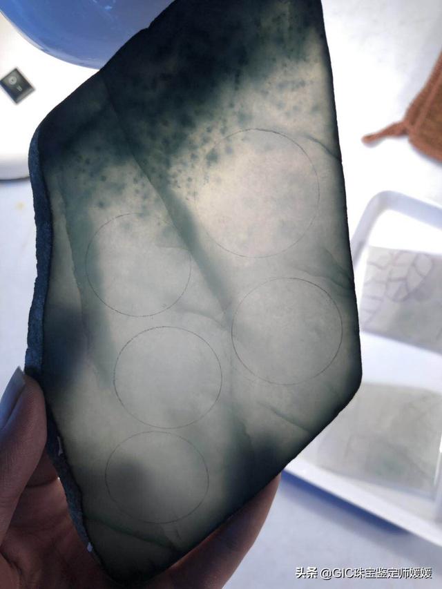 翡翠原石与成品翡翠原石毛料大全-第7张图片-翡翠网 翡翠原石与成品翡翠原石毛料大全-第7张图片-翡翠网