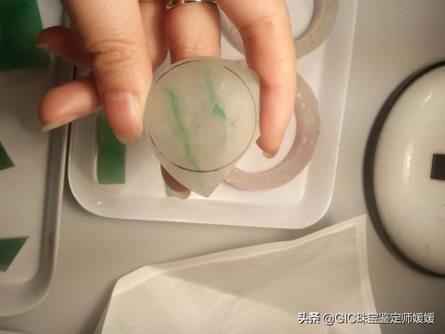 翡翠原石与成品翡翠原石毛料大全-第10张图片-翡翠网 翡翠原石与成品翡翠原石毛料大全-第10张图片-翡翠网