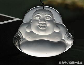 二千元糯种翡翠手镯,翡翠手镯白糯化种好吗-第3张图片-翡翠网 二千元糯种翡翠手镯,翡翠手镯白糯化种好吗-第3张图片-翡翠网