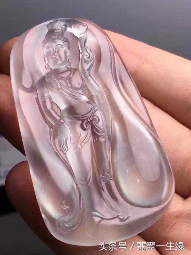 二千元糯种翡翠手镯,翡翠手镯白糯化种好吗-第8张图片-翡翠网 二千元糯种翡翠手镯,翡翠手镯白糯化种好吗-第8张图片-翡翠网